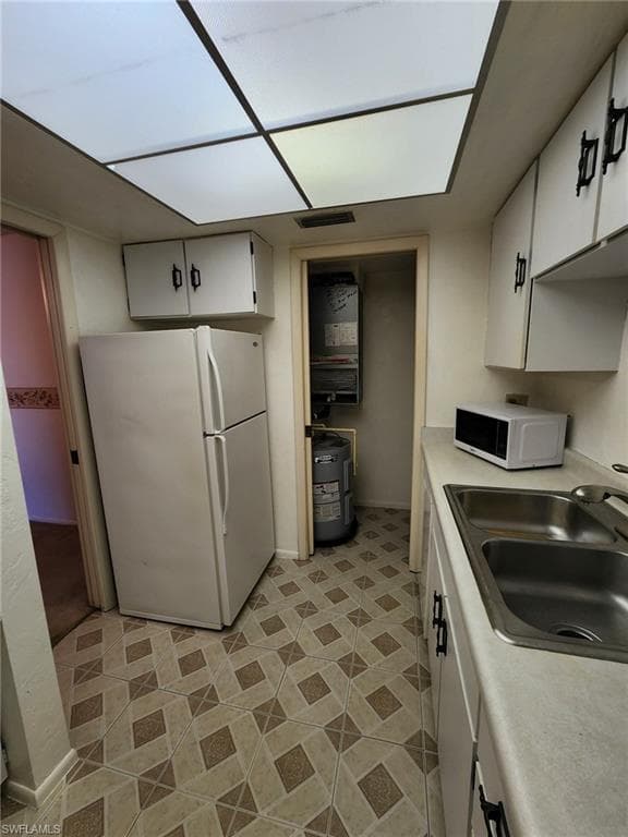 4906 Victoria DR 404-3