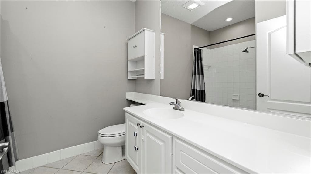 5766 Cove CIR 24-14