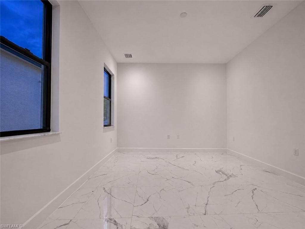 12236 Red Pine PL-31