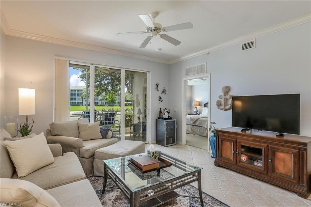 3996 Bishopwood CT E 103-13