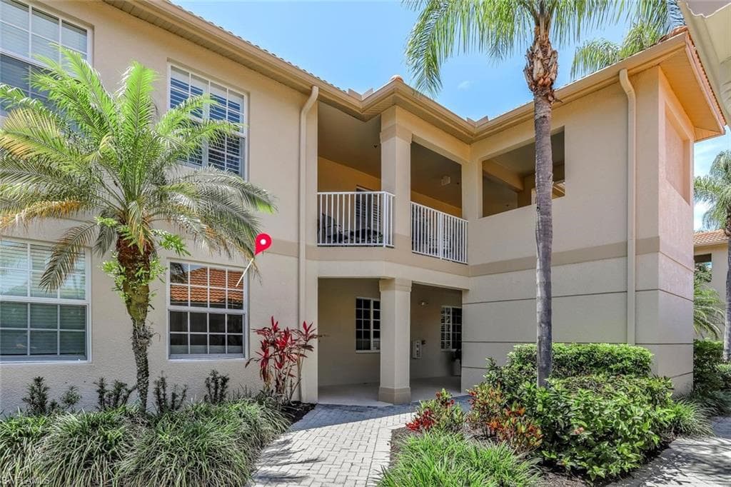 3996 Bishopwood CT E 103-7