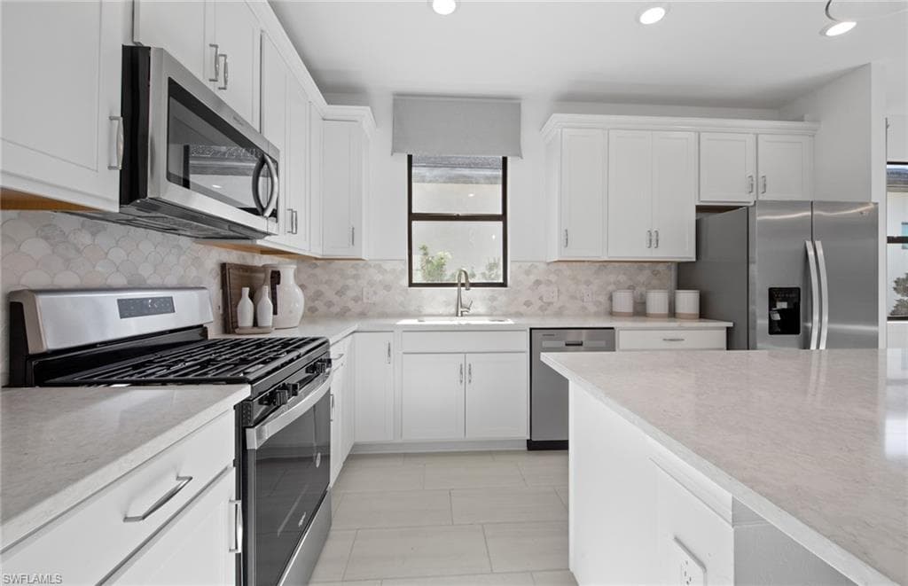 2114 Sequoia CT-2
