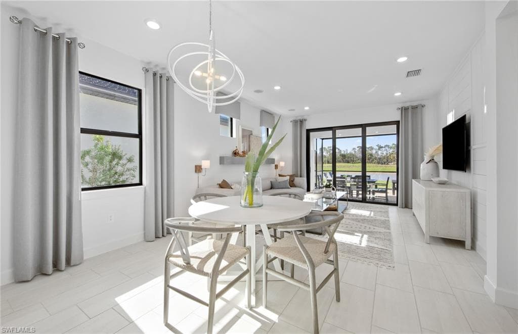 2114 Sequoia CT-4