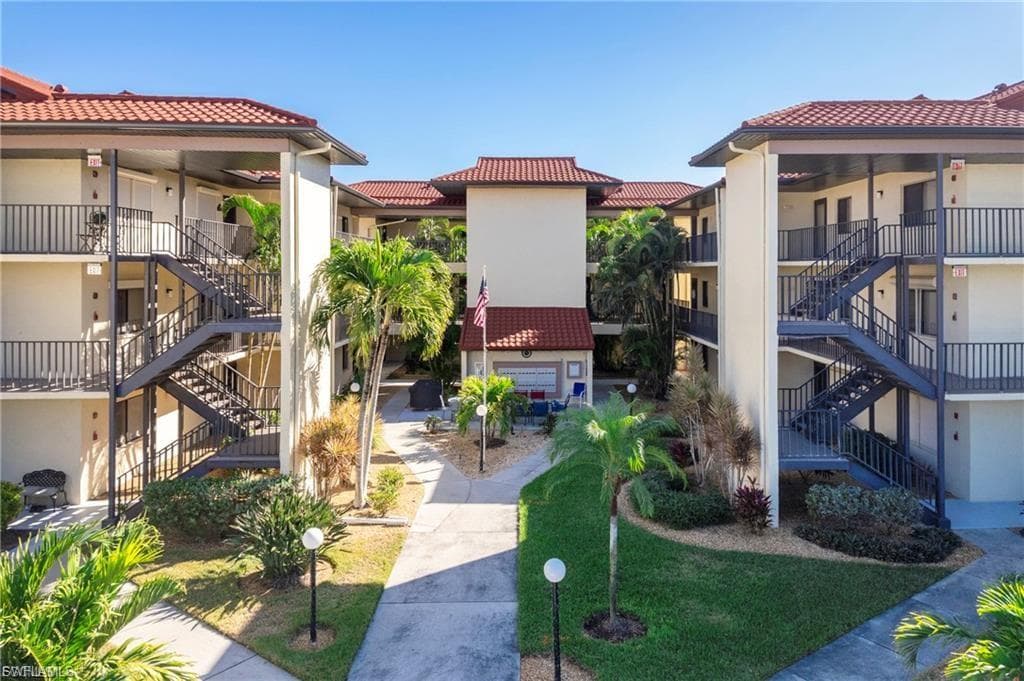 11170 Caravel CIR 104-16