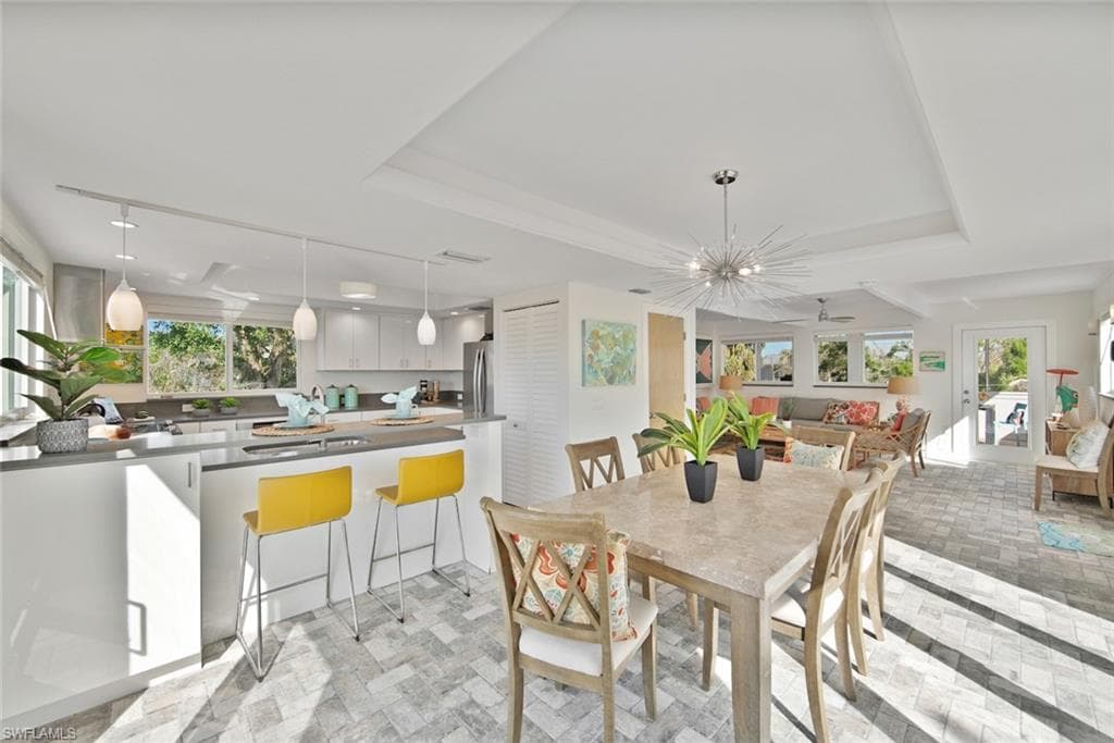 2499 Harbour LN-6