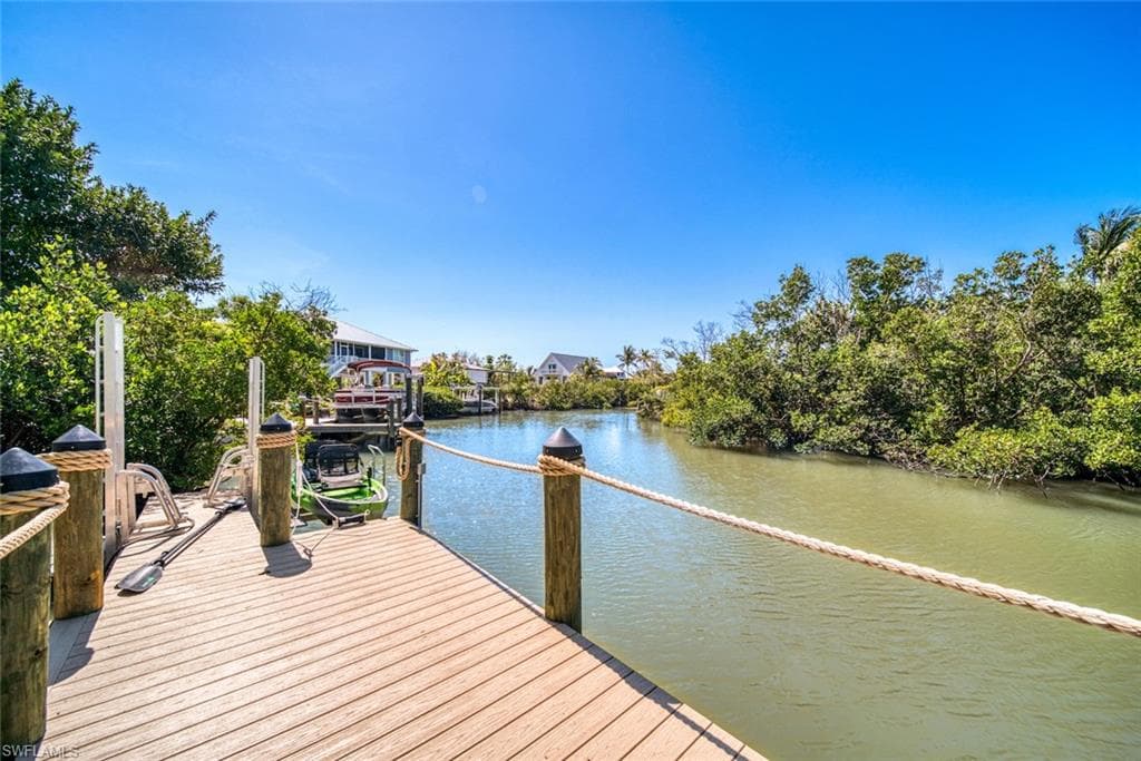 2499 Harbour LN-31