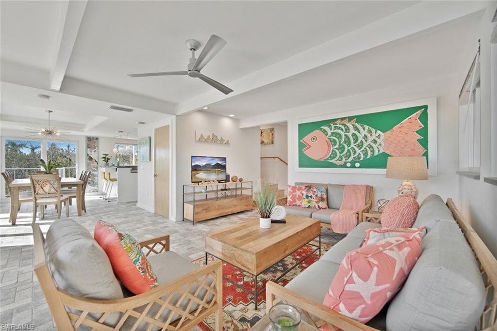 2499 Harbour LN-4