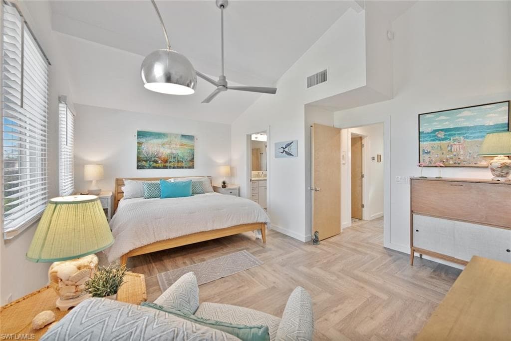 2499 Harbour LN-14