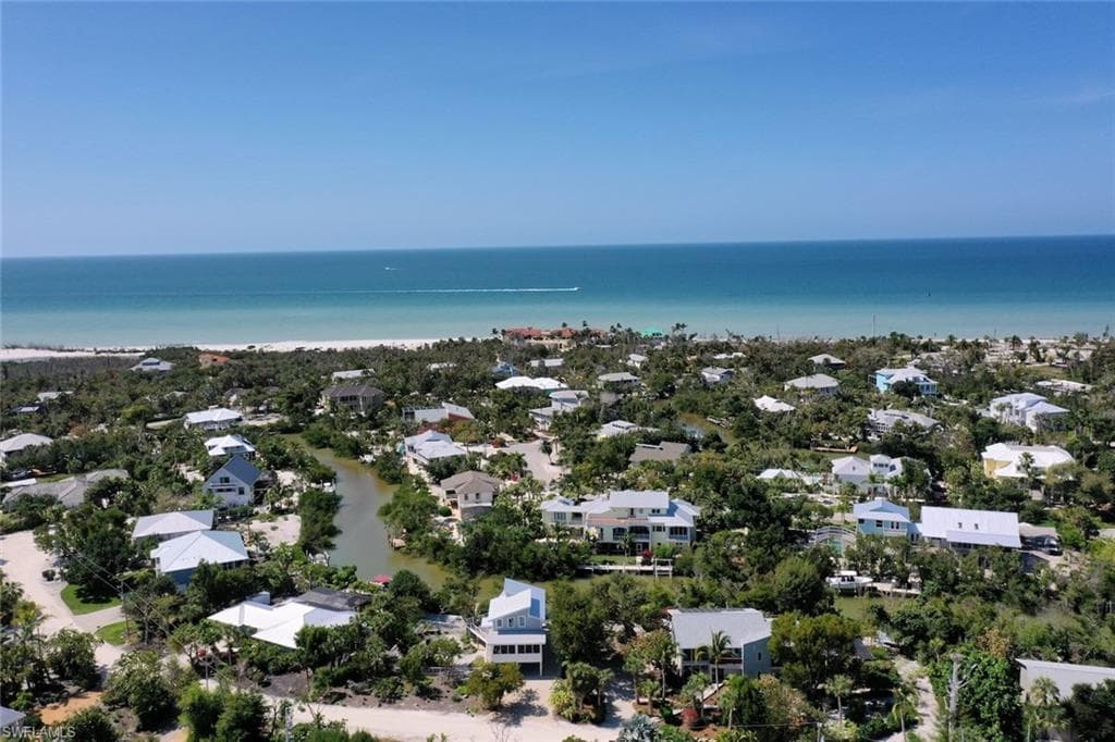 2499 Harbour LN-39
