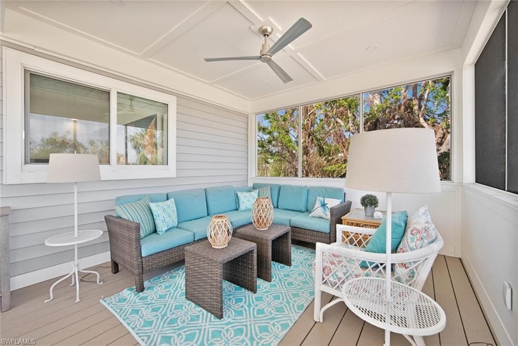 2499 Harbour LN-24