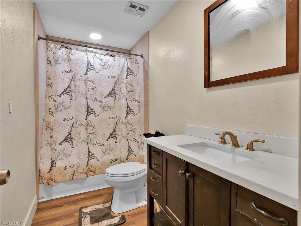 1560 Colonial BLVD 235-12