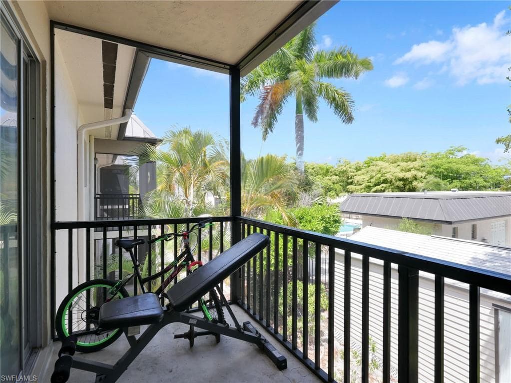 1560 Colonial BLVD 235-6