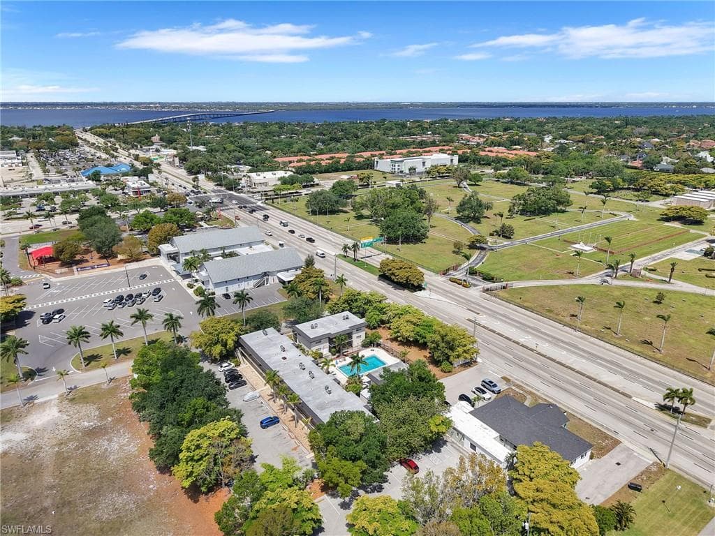 1560 Colonial BLVD 235-19