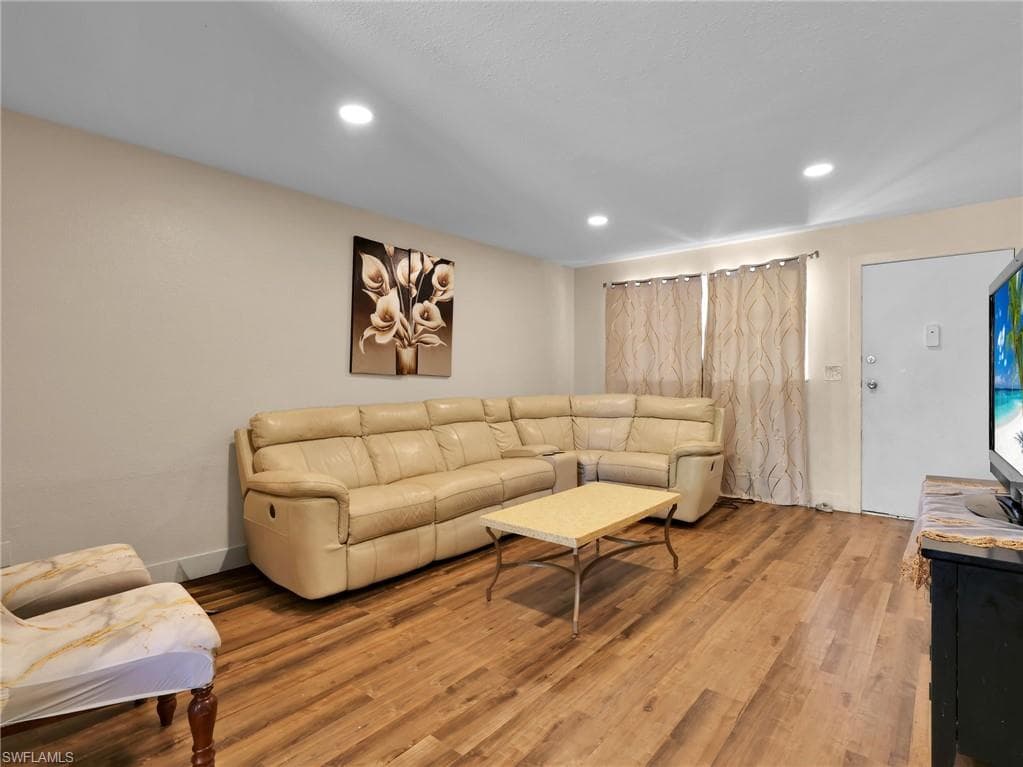 1560 Colonial BLVD 235-8