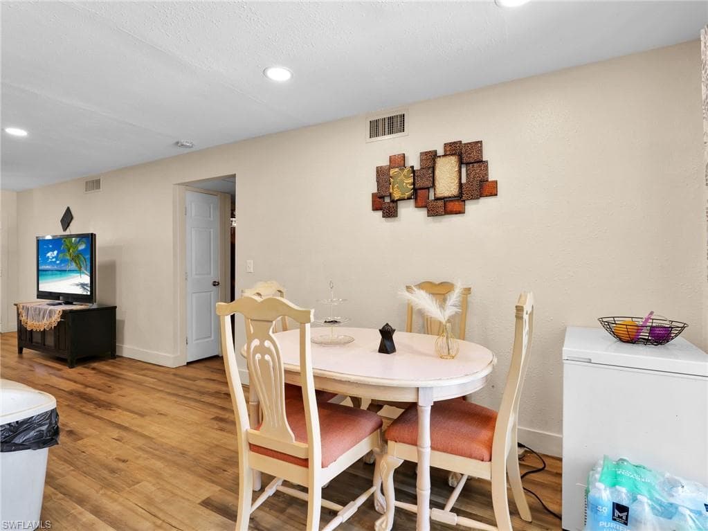 1560 Colonial BLVD 235-7