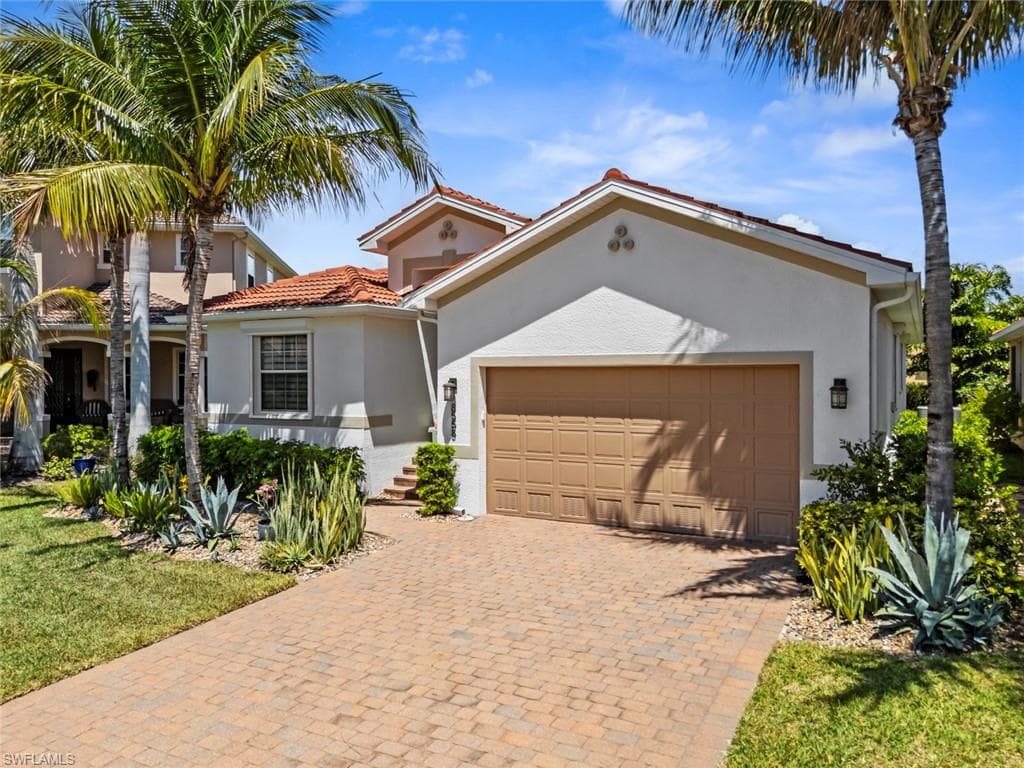 8558 Banyan Bay BLVD-2