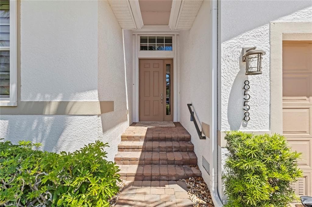 8558 Banyan Bay BLVD-32