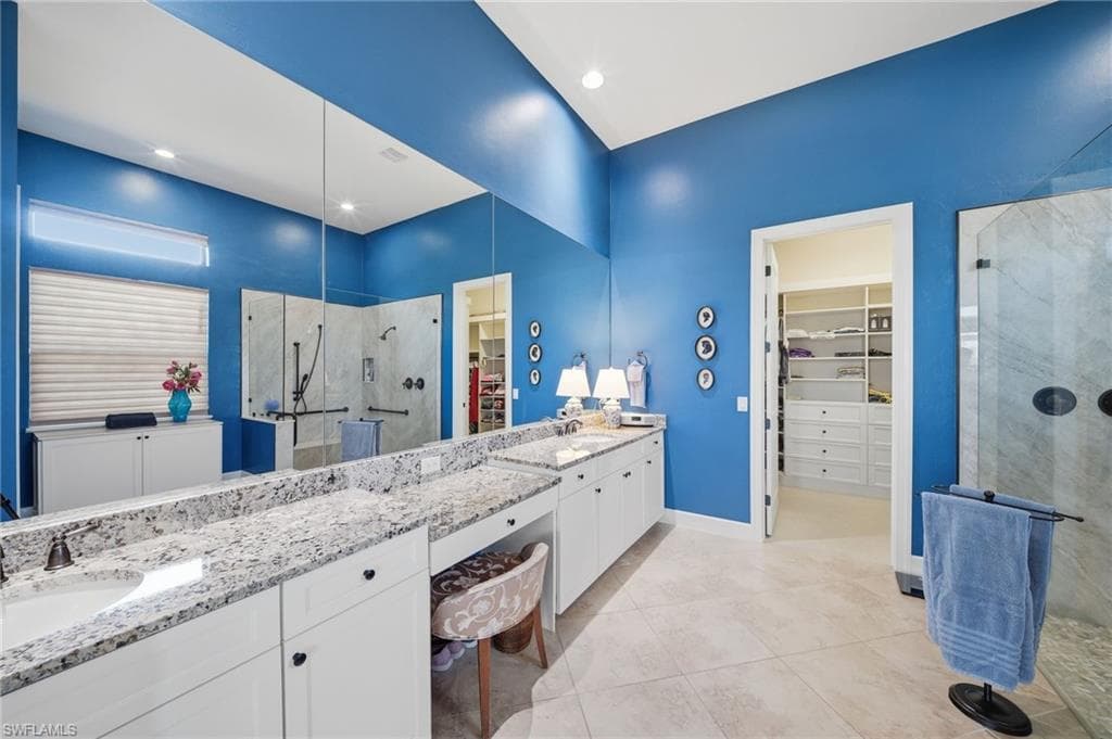 8816 Savona CT-16