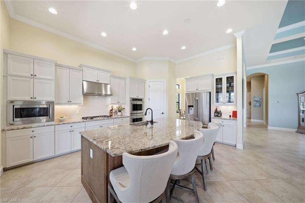 8816 Savona CT-2