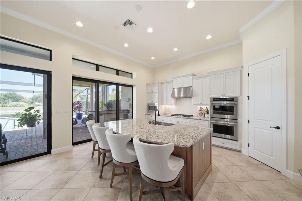 8816 Savona CT-10