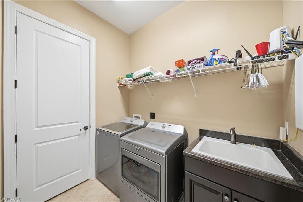 8816 Savona CT-24