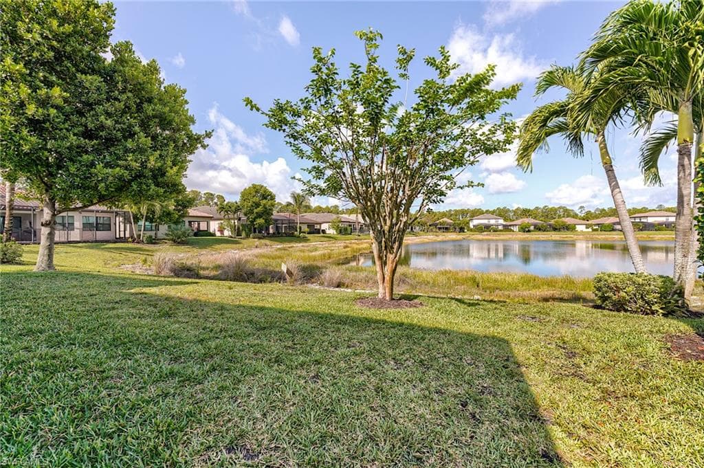 9335 Woodhurst DR-31