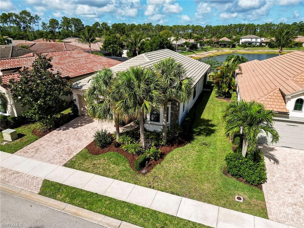 9335 Woodhurst DR-29