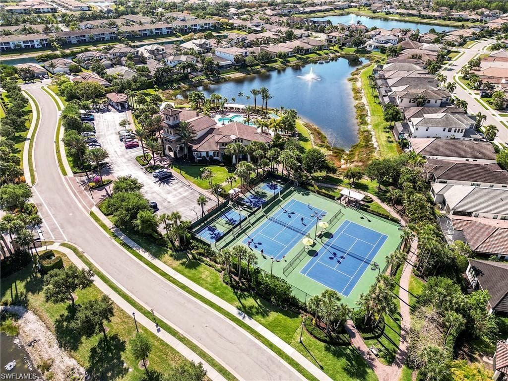 9335 Woodhurst DR-33