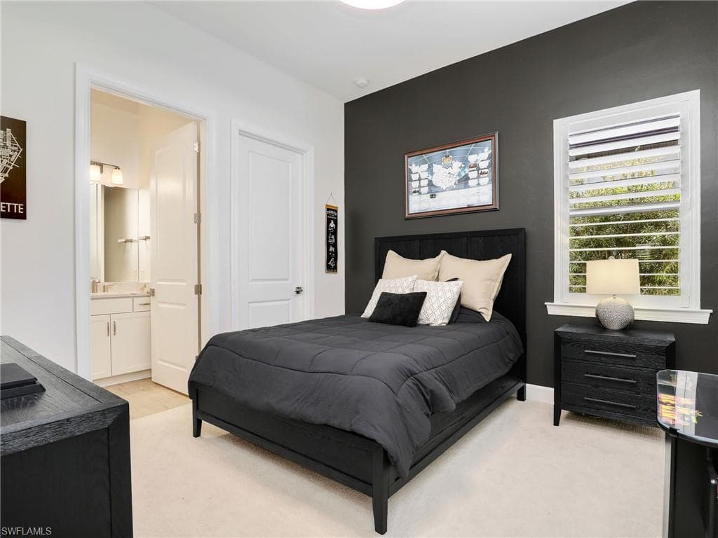 18412 Ridgeline DR-36
