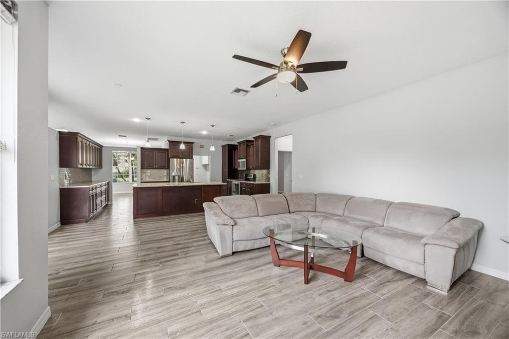 12781 Meadow Pine LN-9