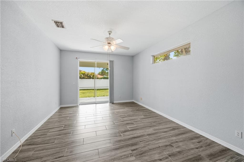 12781 Meadow Pine LN-15