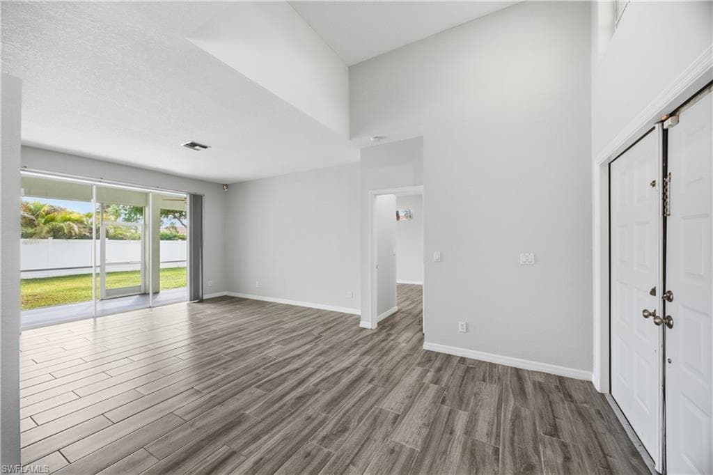 12781 Meadow Pine LN-40