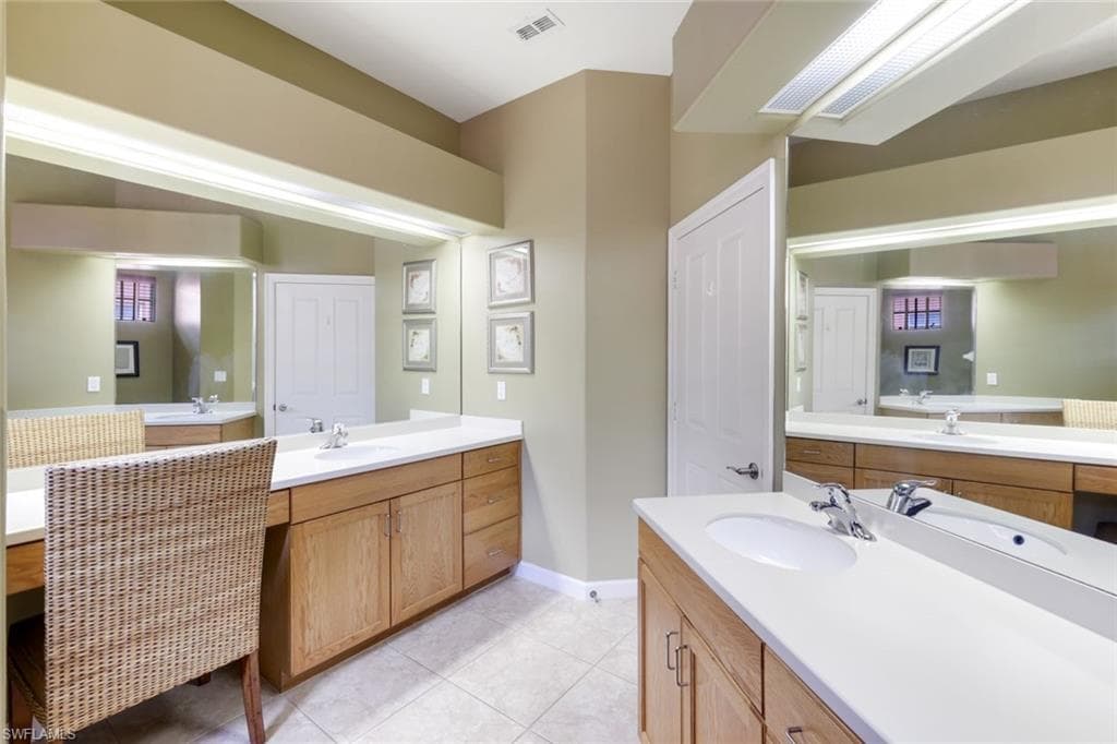 8721 Piazza Del Lago CIR 205-17