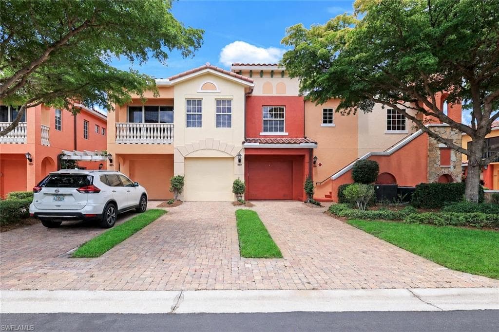 8721 Piazza Del Lago CIR 205-1