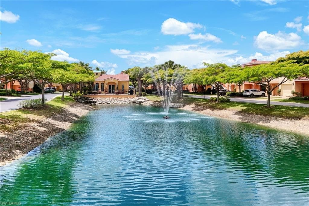 8721 Piazza Del Lago CIR 205-25