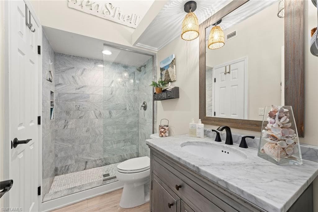 207 Daniel DR-25