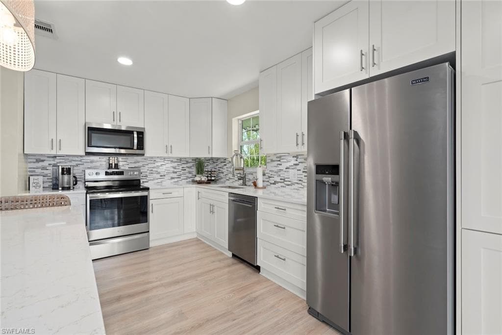 207 Daniel DR-6