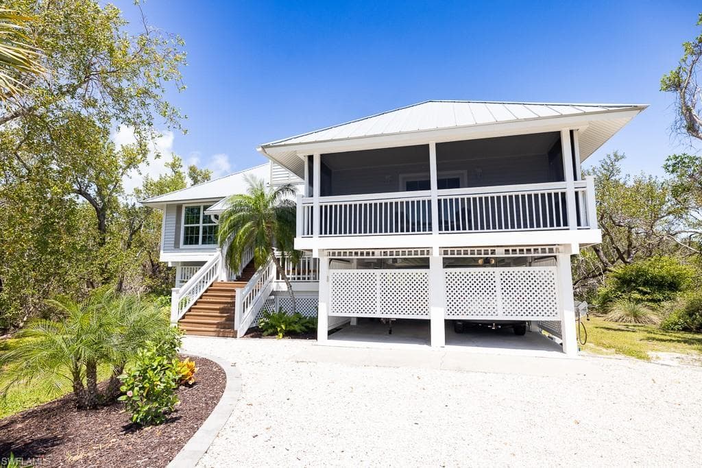 207 Daniel DR-35