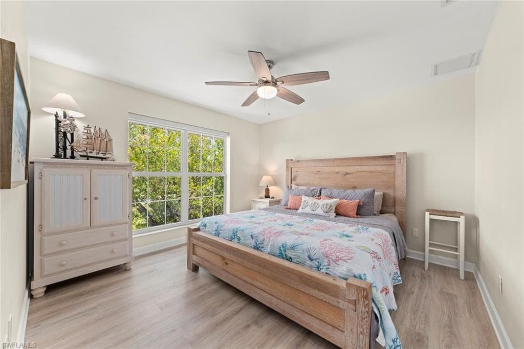 207 Daniel DR-27