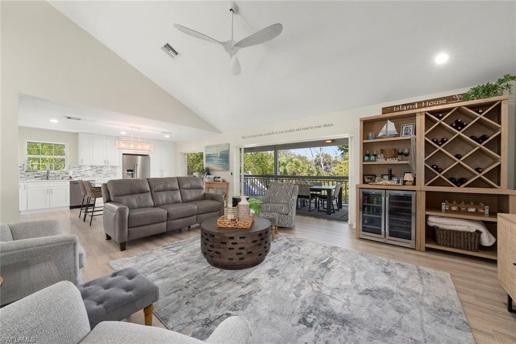 207 Daniel DR-8