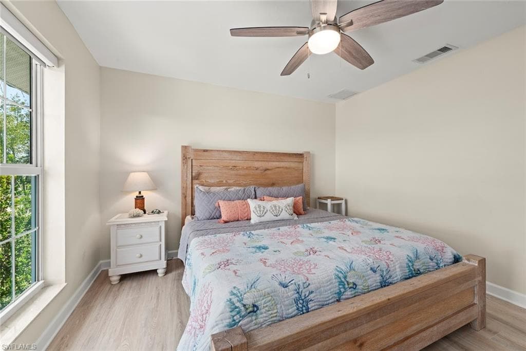 207 Daniel DR-29