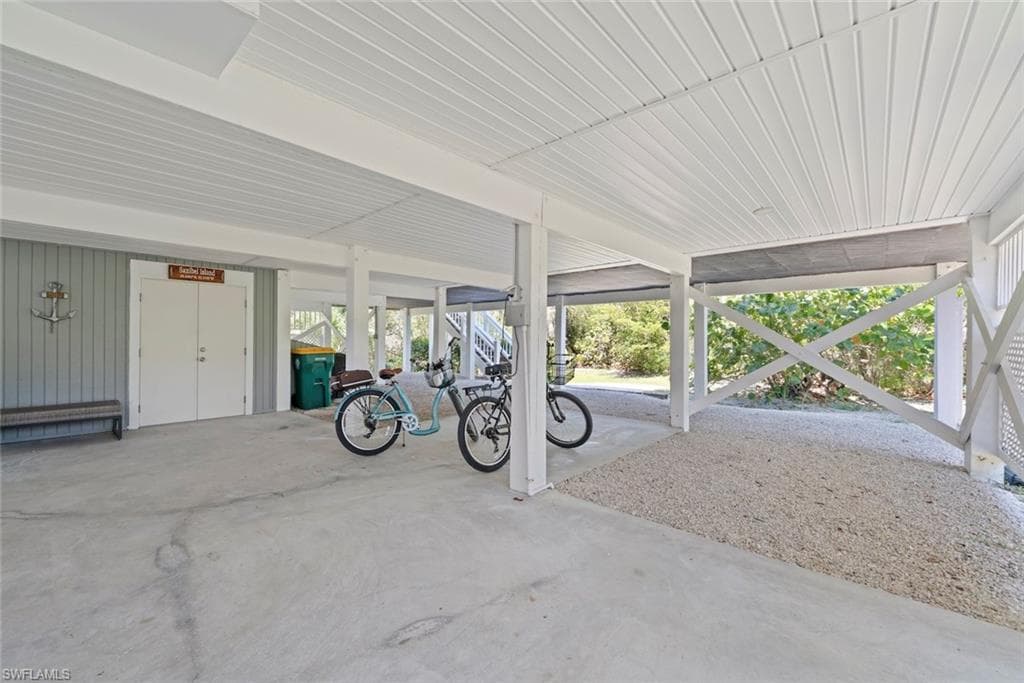 207 Daniel DR-32