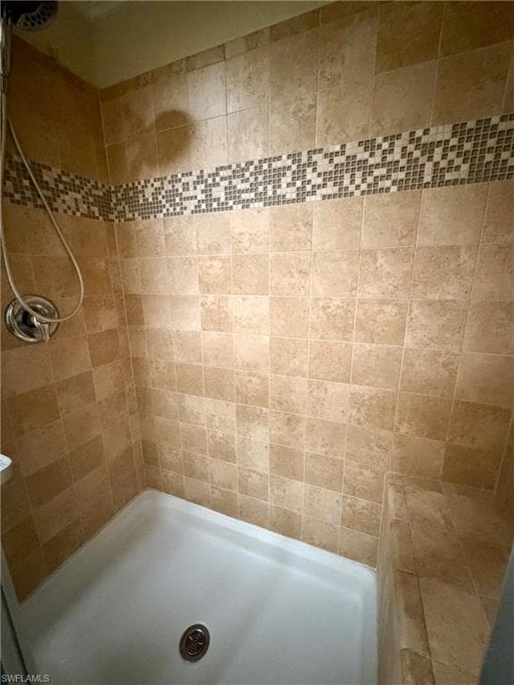 1066 Silver Lakes BLVD-17