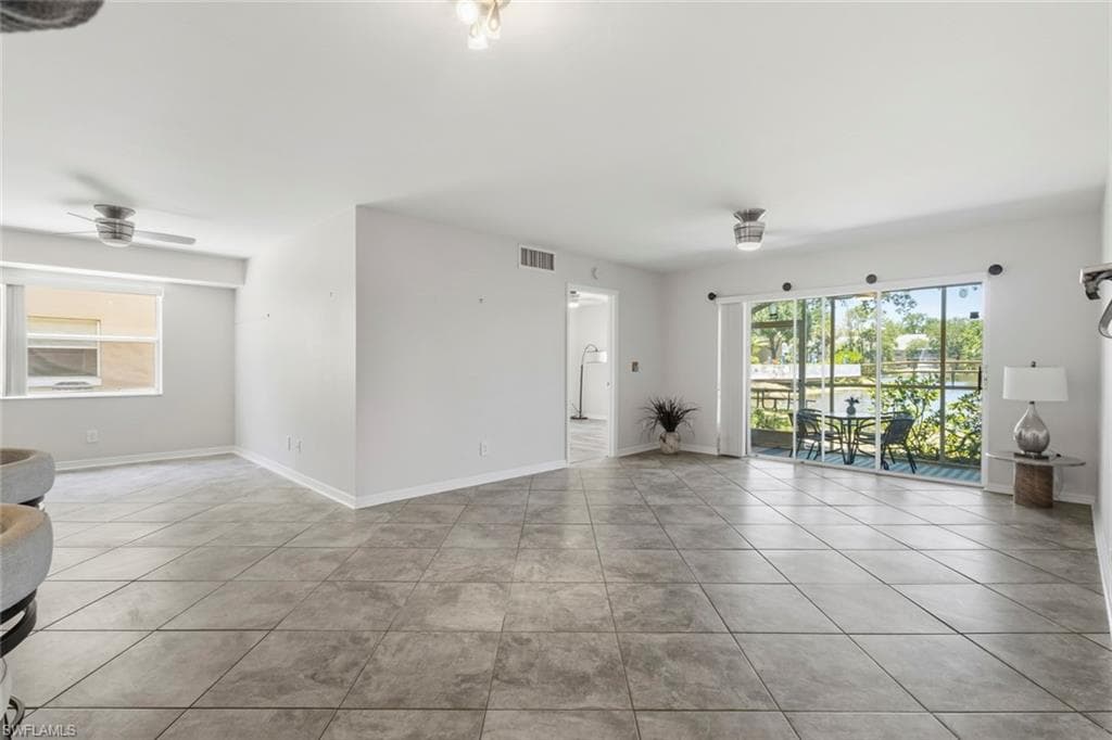 162 Pebble Shores DR 101-15