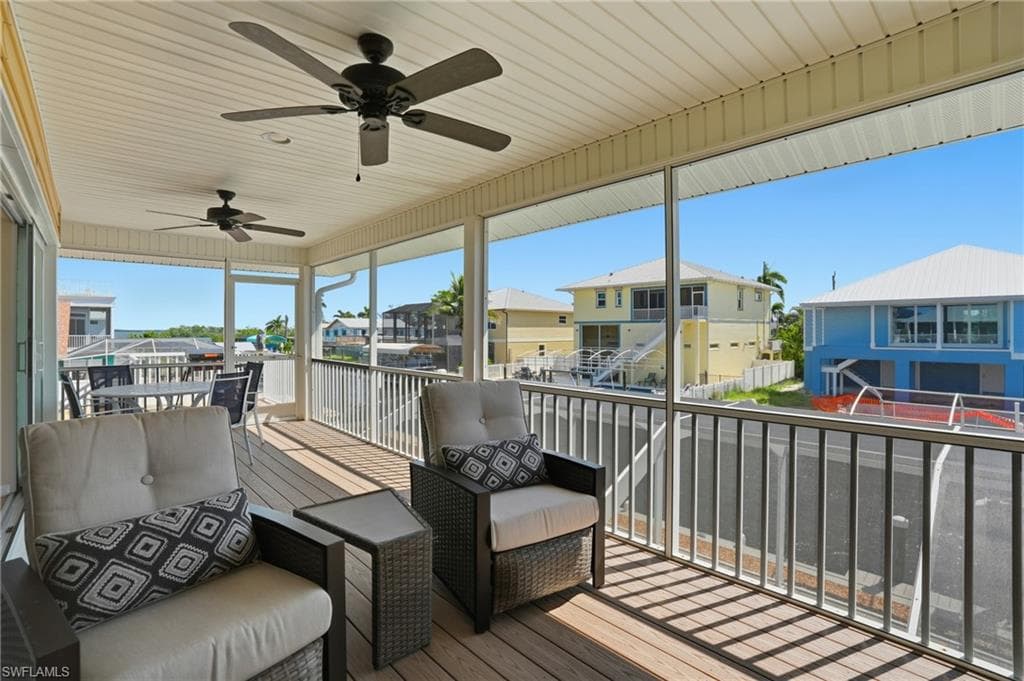 222 Flamingo ST-16