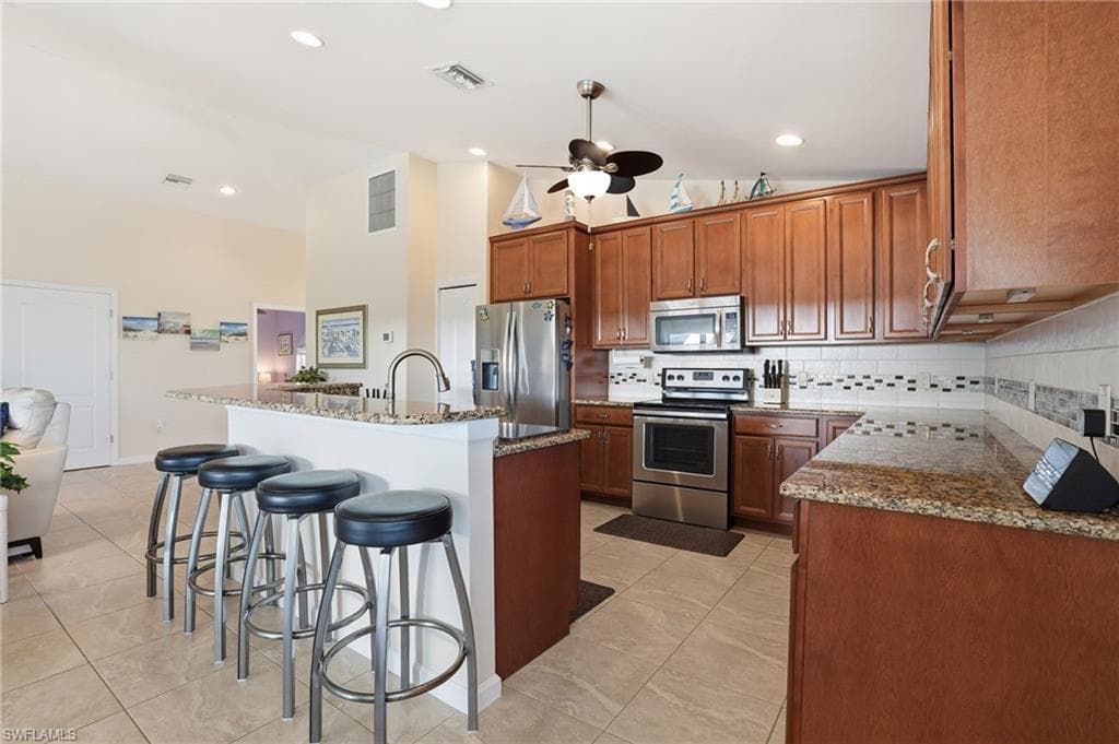 222 Flamingo ST-11