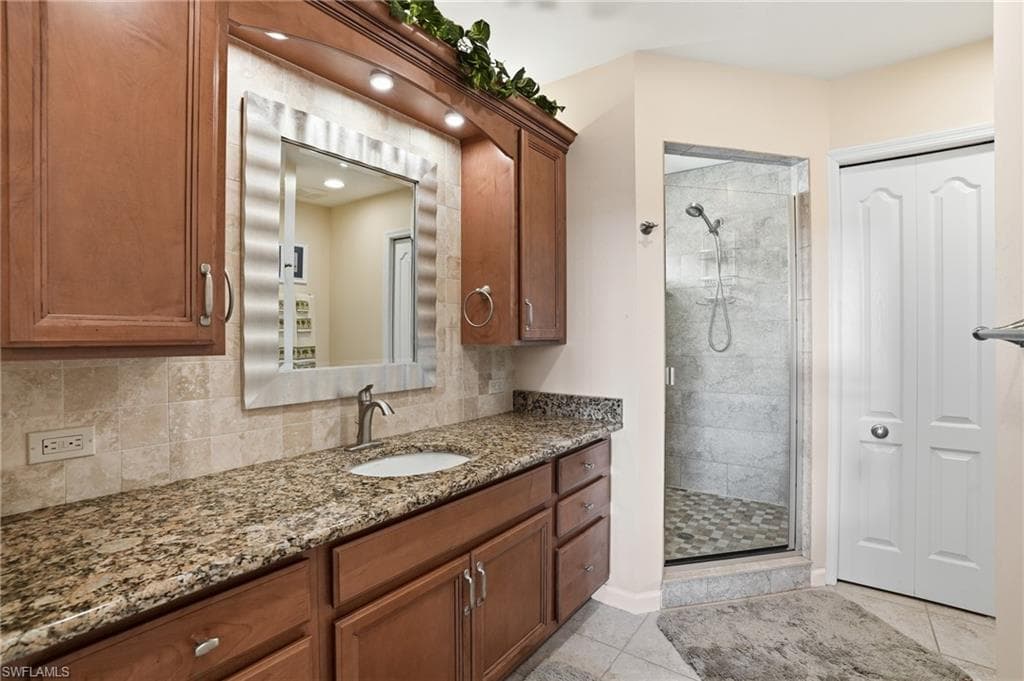 222 Flamingo ST-21