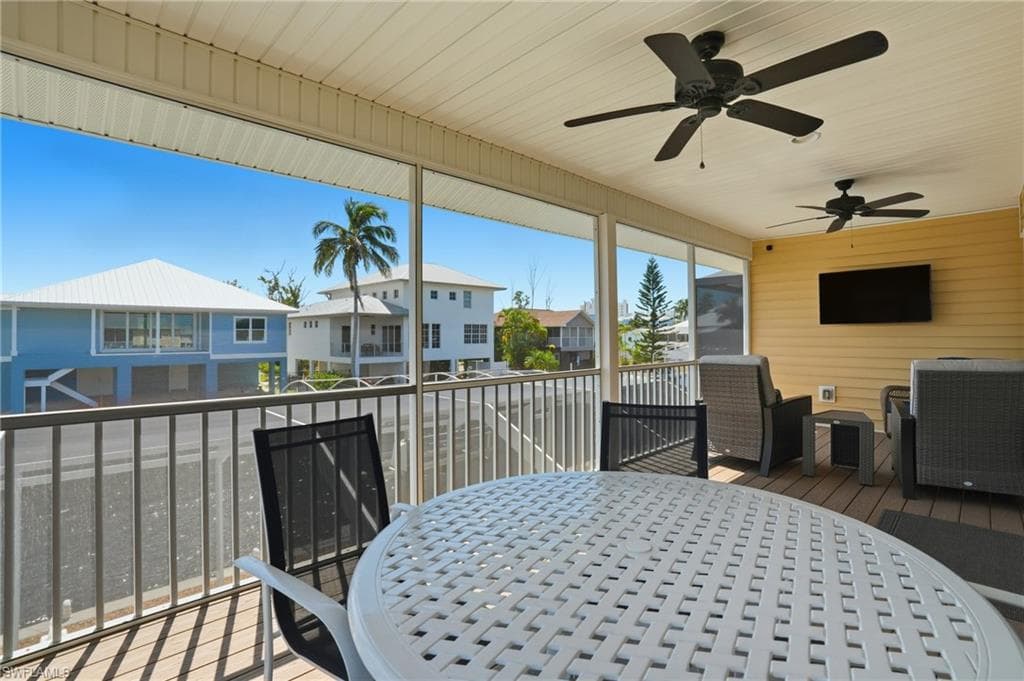 222 Flamingo ST-17