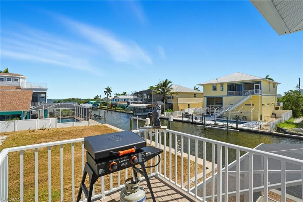 222 Flamingo ST-18