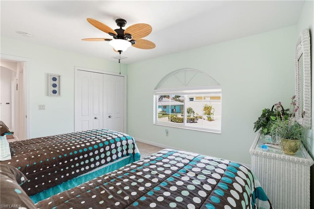 222 Flamingo ST-24